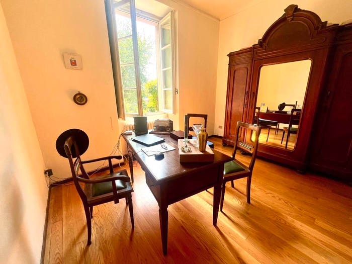 Appartamento con 6 locali in vendita in Via Sirtori, Centro, Barzanò
