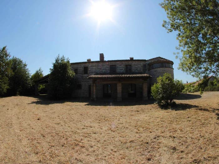 Casa con 6 locali in vendita in Località Colleridente, Fabriano