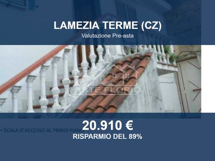 Casa con 5 locali in vendita in Via Grandinetti, Fronti, Lamezia Terme