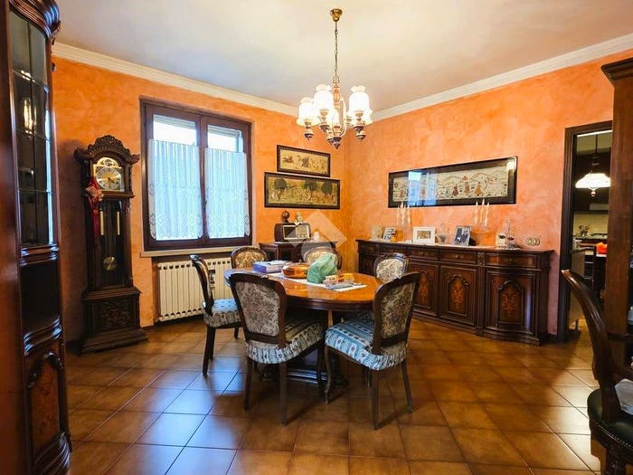 Appartamento quadrilocale in vendita in via gobetti, Centro, Bagnolo San Vito