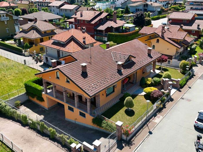 Casa con 5 locali in vendita in Via Mistral, Centro, Vignolo