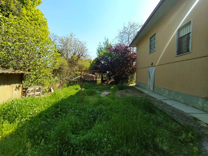 Casa trilocale in vendita in Via Fratelli Garioni, Centro, Somaglia