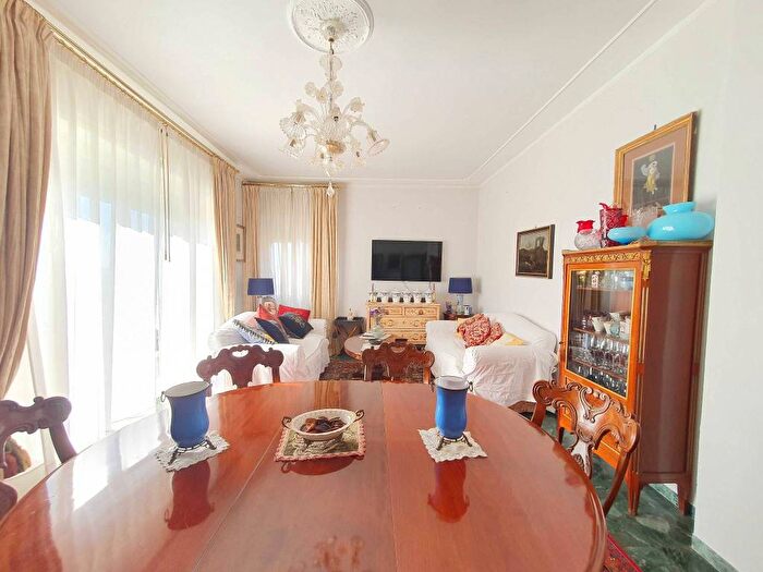 Appartamento con 5 locali in vendita in Viale Medaglie d'Oro, Centro, Fermo