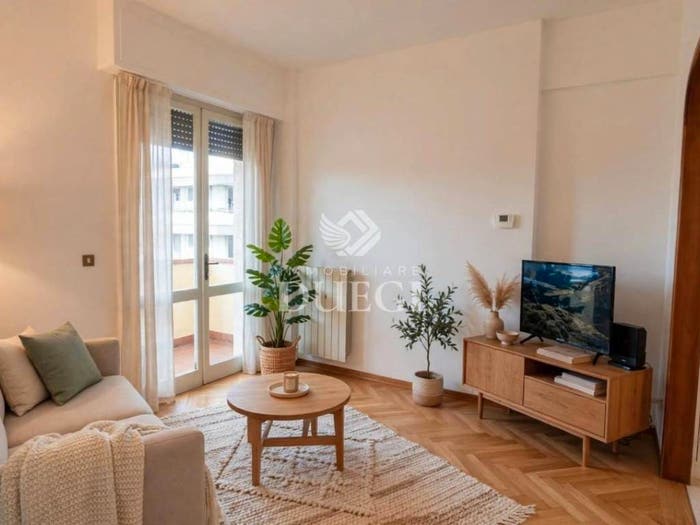 Appartamento quadrilocale in vendita in Via Don Aldo Mei, Darsena Ex Campo di Aviazione, Viareggio