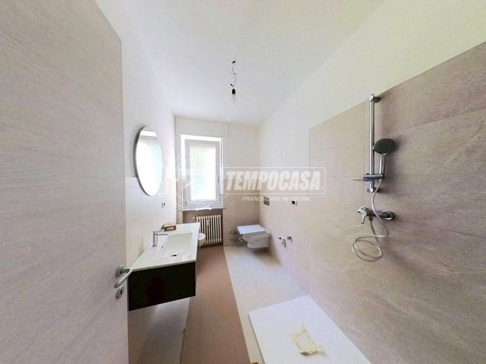Appartamento quadrilocale in vendita in Via Monte Emilius, Centro, Aosta