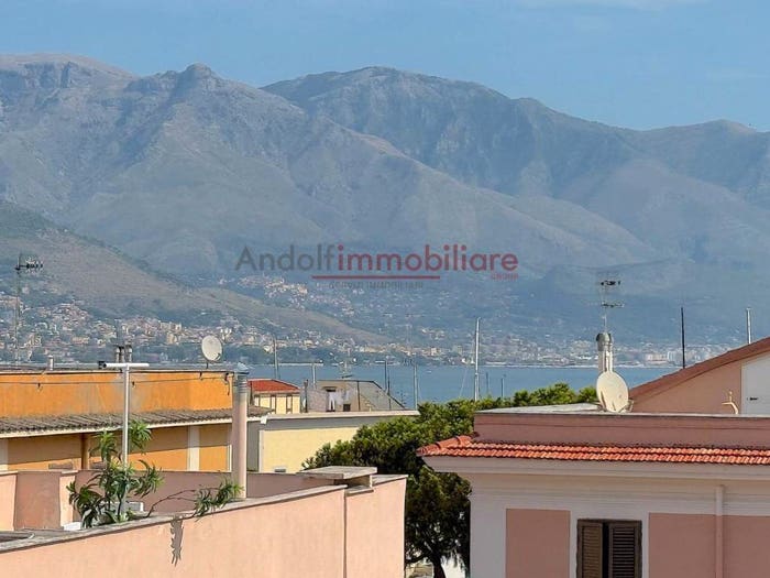 Appartamento quadrilocale in vendita in Gaeta