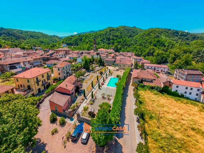 Casa con 6 locali in vendita in Piazza San Guido, Centro, Acqui Terme