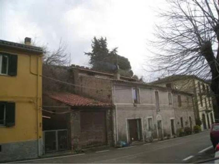 Appartamento trilocale in vendita in Via Guglielmo Marconi, Bolsena