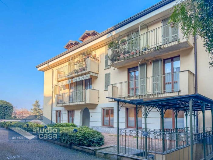 Appartamento trilocale in vendita in VIA COLLE EGHEZZONE, Città Bassa Laghi, Lodi
