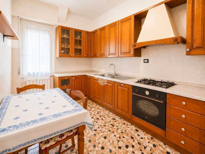 Appartamento con 5 locali in vendita in Via monviso, Rebocco La Chiappa, La Spezia