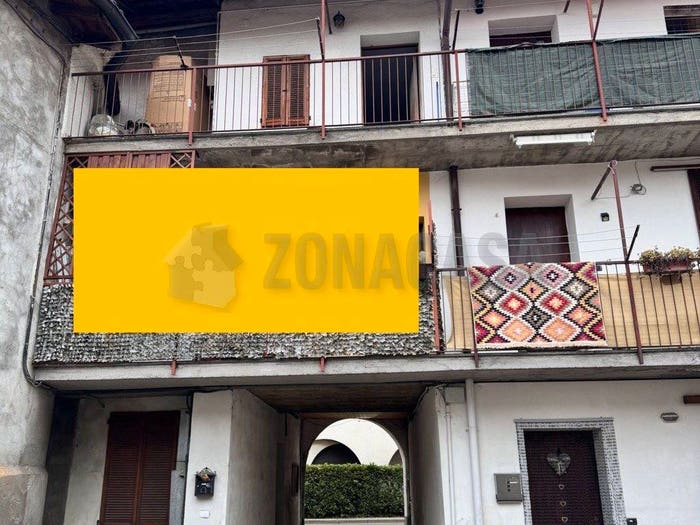 Appartamento bilocale in vendita in Via Francesco Raimondi, Gorla Minore
