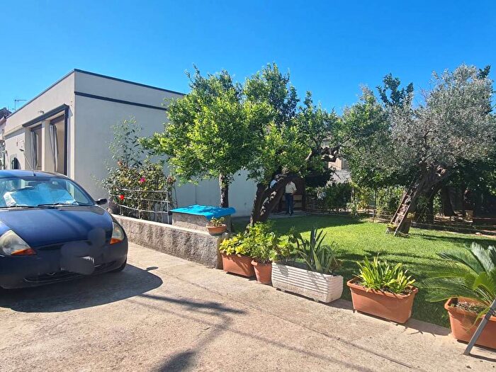 Casa trilocale in vendita in Via Lombardia, Santa Maria, Catanzaro