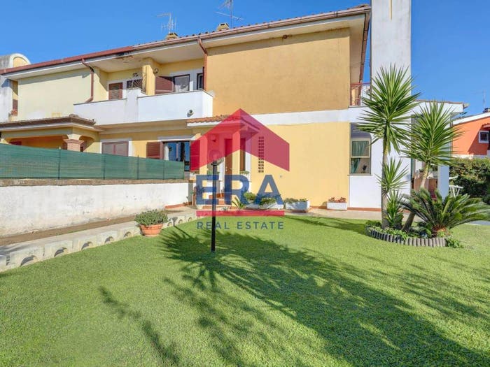 Casa con 6 locali in vendita in Via Garigliano, Tor San Lorenzo Nuova California, Ardea
