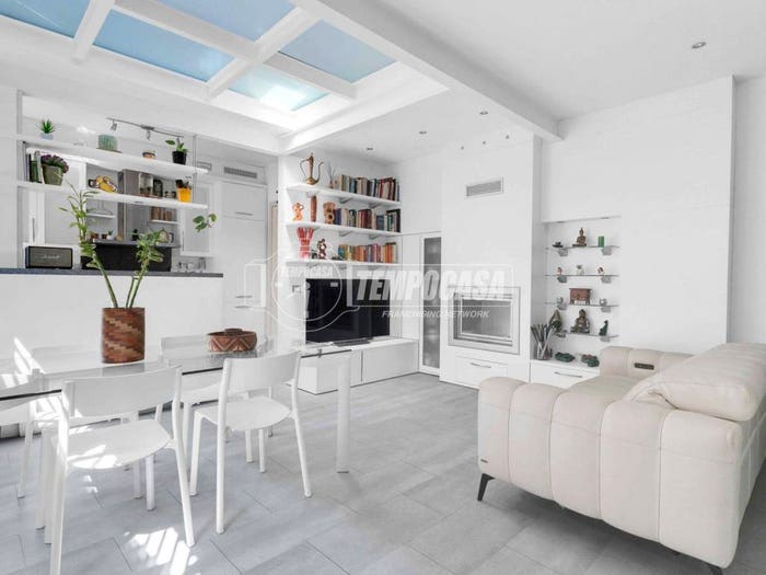 Appartamento trilocale in vendita in Viale Tibaldi, Pezzotti Meda, Milano