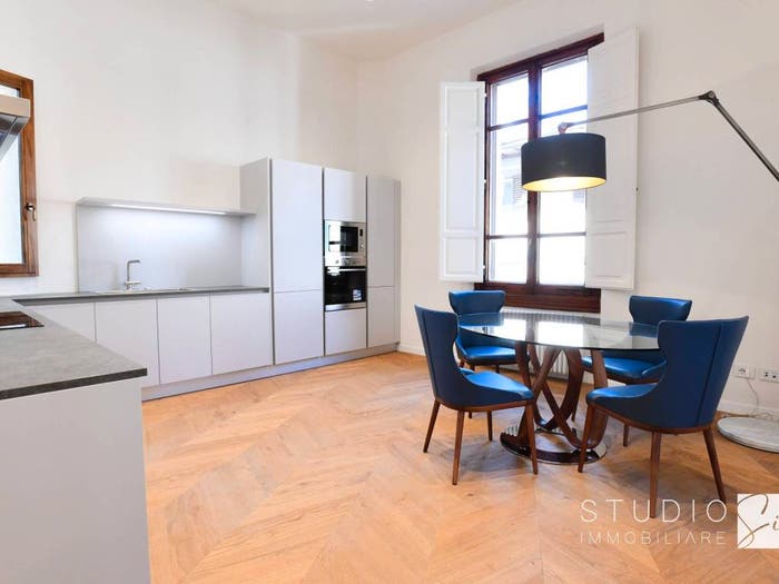 Appartamento con 5 locali in vendita in Piazza di Santa Maria Novella, Santa Maria Novella, Firenze