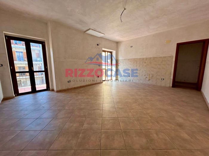 Appartamento con 5 locali in vendita in Via Acqua di vale, Rossano, CoriglianoRossano