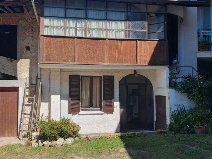 Appartamento trilocale in vendita in Via Lago Maggiore, Centro, Leggiuno