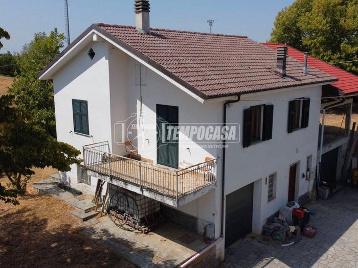 Casa con 6 locali in vendita in località san pietro, Rocca Grimalda