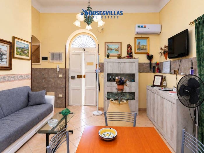 Casa trilocale in vendita in Via Giovanni Aurispa, Centro, Noto
