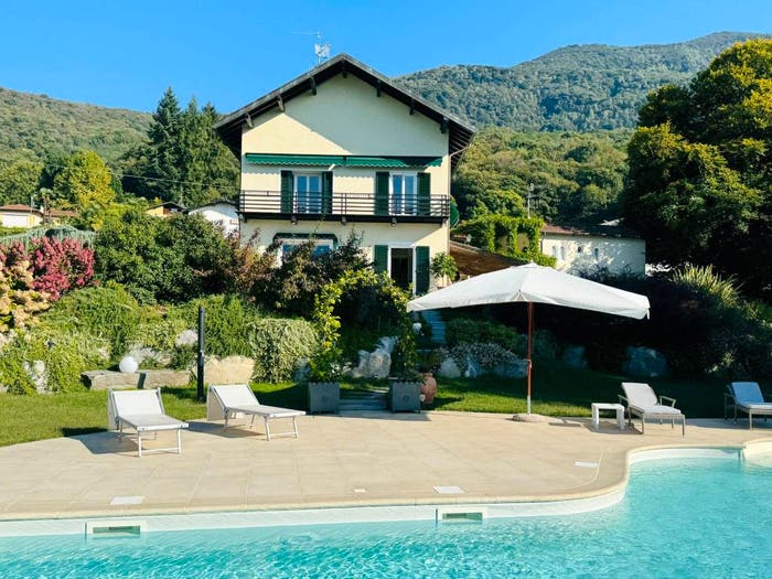 Casa con 6 locali in vendita in Via Settembre, Centro, Porto Valtravaglia