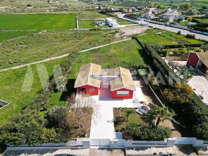 Casa con 6 locali in vendita in SP, San Filippo, Modica