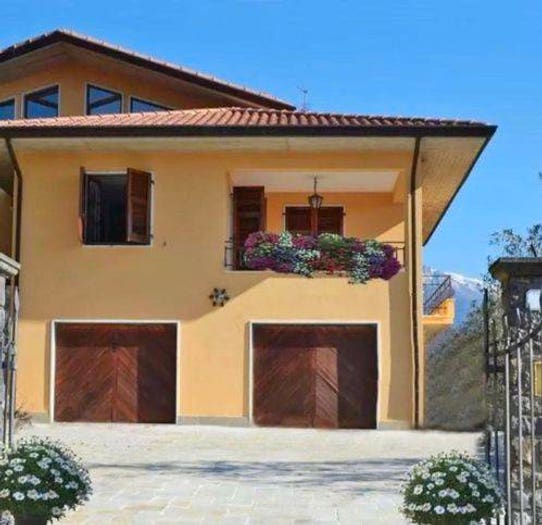 Casa con 6 locali in vendita in Strada Provinciale, Fivizzano