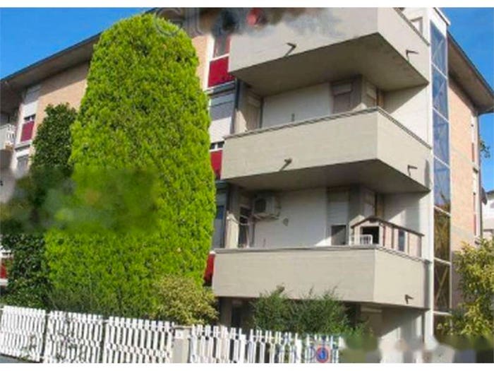 Appartamento con 6 locali in vendita in Via G Foschiatti, Parco Urbano Piscina, Forlì