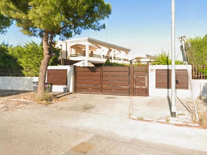 Casa con 6 locali in vendita in Via Martiri di Palermo, Trani