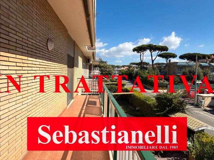 Appartamento quadrilocale in vendita in Viale Stella Marina, Lavinio Mare, Anzio