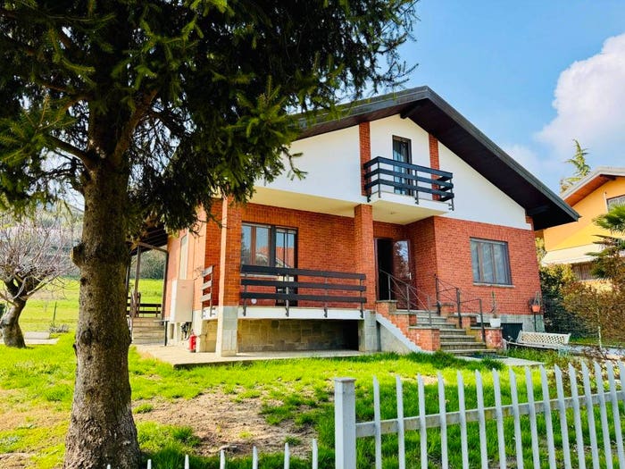 Casa con 6 locali in vendita in Via Antonio Cambiano, Pecetto Torinese