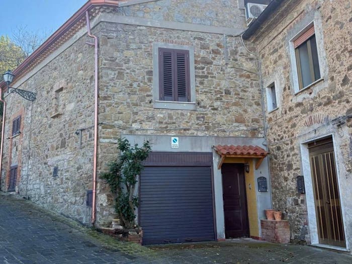 Casa trilocale in vendita in Via Enrico Toti, San Martino, Laureana Cilento