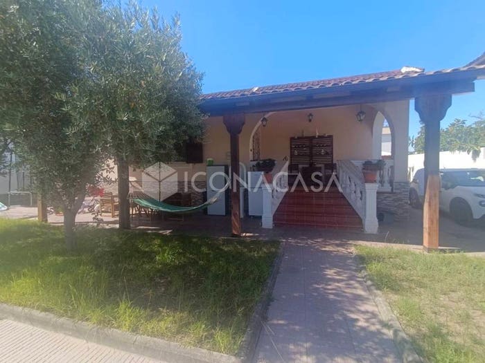 Casa quadrilocale in vendita in Viale del Bramante, Baia Verde, Castel Volturno