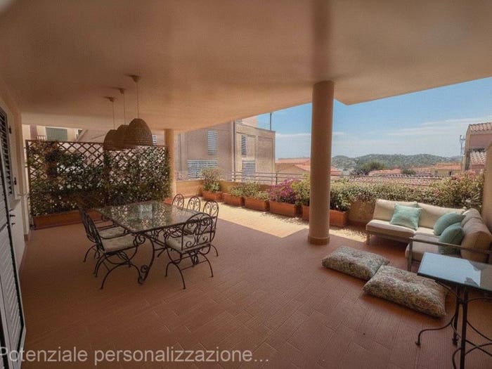 Appartamento trilocale in vendita in Via Sant'Agostino, La Maddalena