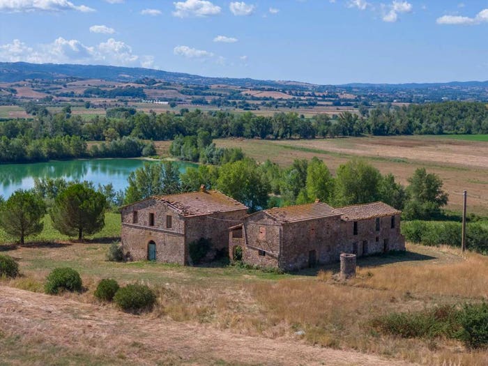 Casa con 6 locali in vendita in Campagnatico