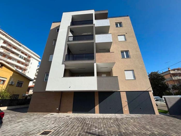 Appartamento trilocale in vendita in Via Mincio, Santa Filomena, Montesilvano