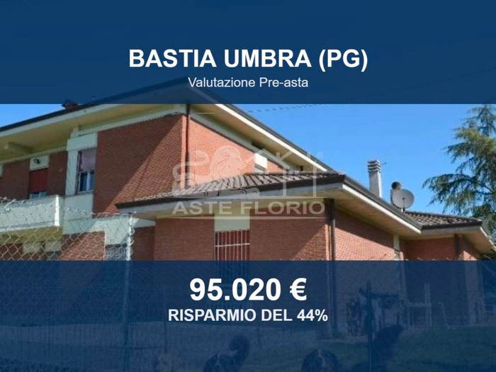 Appartamento con 6 locali in vendita in Viale del Popolo, Madonna Campagna, Bastia Umbra