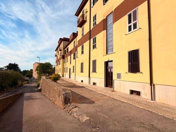 Appartamento trilocale in vendita in Via Campo Leone Scalo, Campoleone Tre Colli, Aprilia
