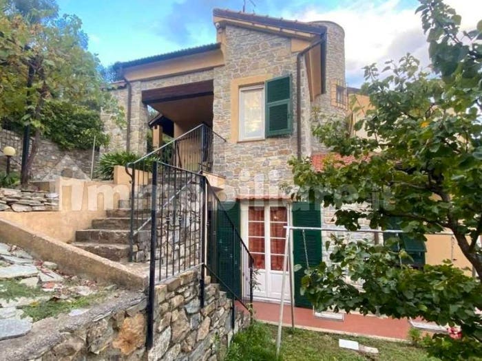 Casa con 6 locali in vendita in via roma, Villafranca, Garlenda