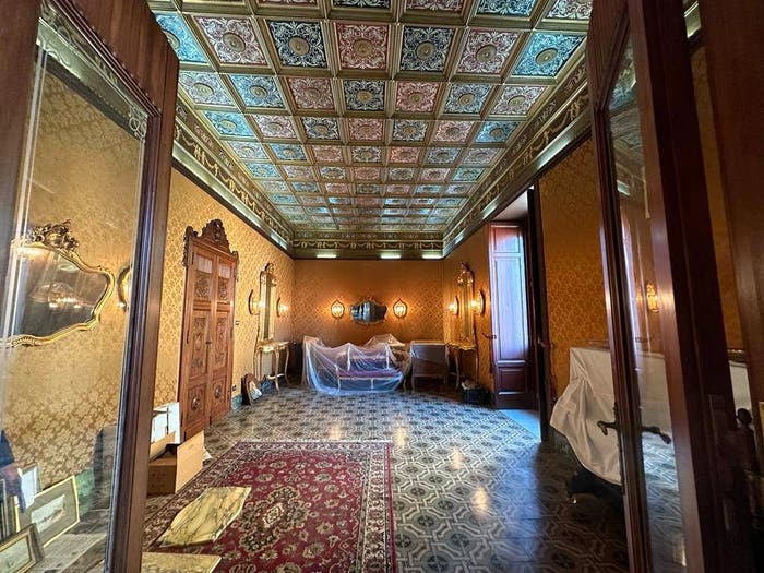 Appartamento con 6 locali in vendita in Via Giovanni Jannoni, Centro Storico, Catanzaro