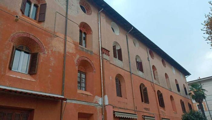 Appartamento trilocale in vendita in Largo Giulio Cesare, Varano Borghi