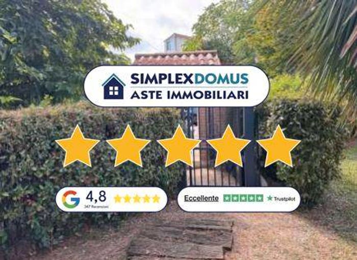 Appartamento con 6 locali in vendita in Via Trinità, Centro, Montegranaro