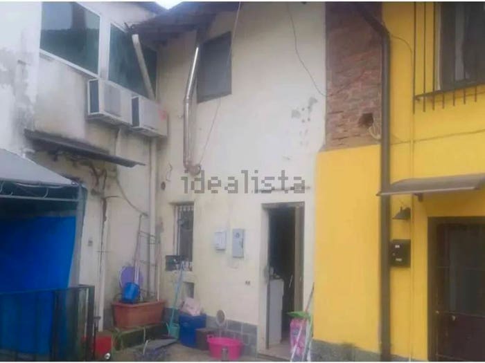 Casa bilocale in vendita in Via Alessandro Manzoni, Casirate Olona, Lacchiarella