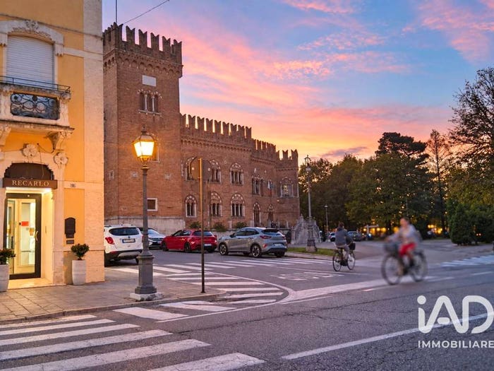 Appartamento con 6 locali in vendita in Via Chioggiano, Centro, Cologna Veneta