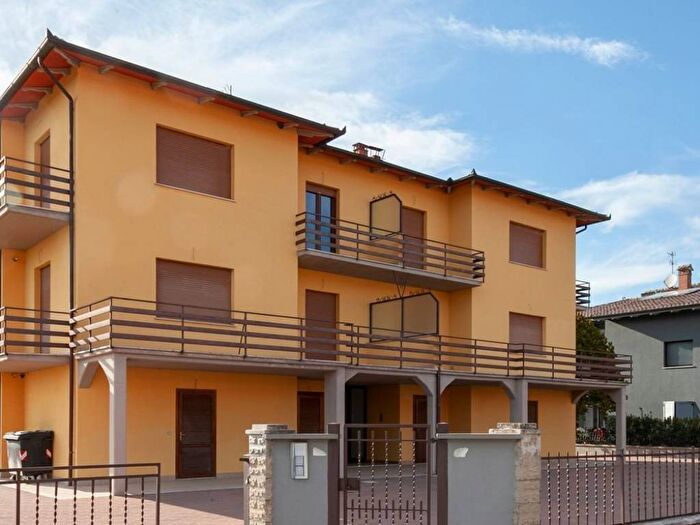 Appartamento quadrilocale in vendita in Tuoro sul Trasimeno