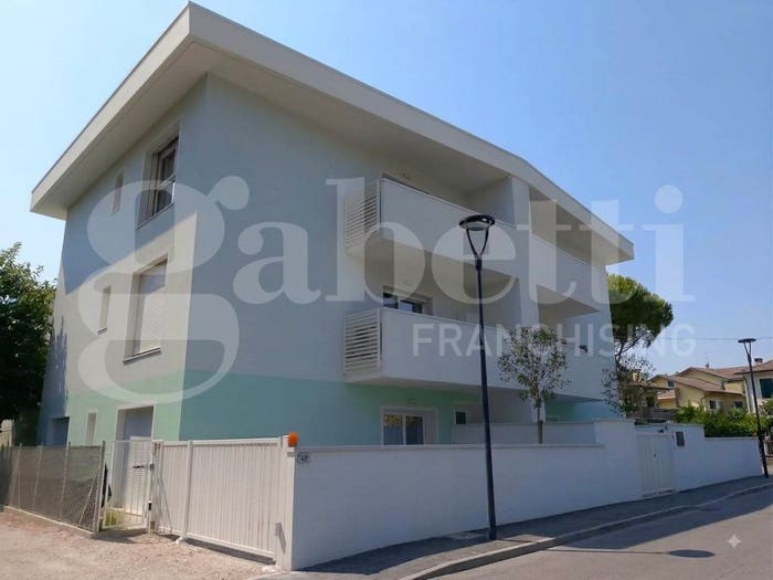 Appartamento quadrilocale in vendita in via fienilone, Pinarella, Cervia