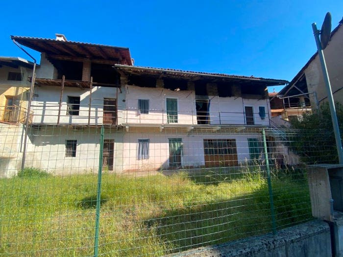 Casa con 6 locali in vendita in Via Torino, Centro, Cossano Canavese