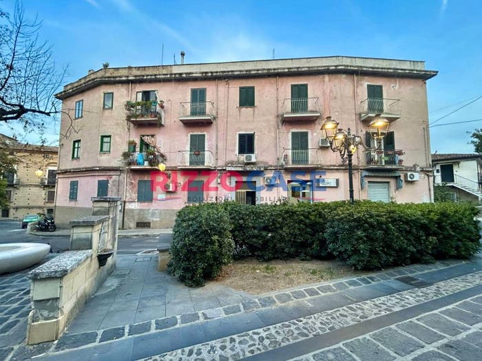 Appartamento trilocale in vendita in Via Toscano Mandatoriccio, Rossano, CoriglianoRossano