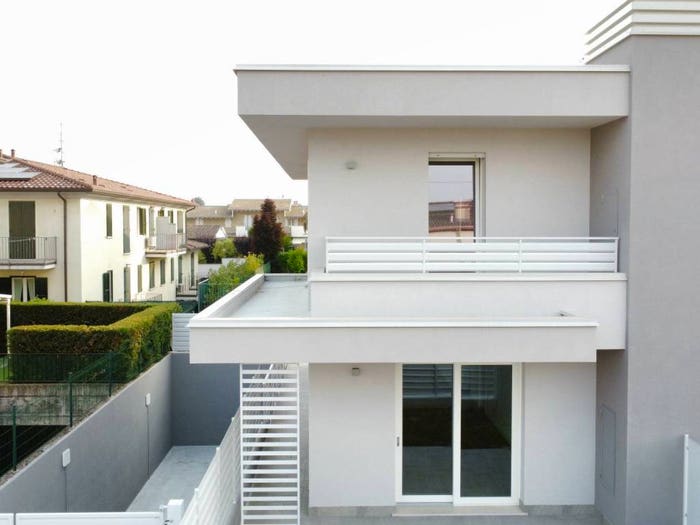 Casa quadrilocale in vendita in Via Martiri delle Foibe, Ospitaletto