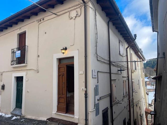 Appartamento trilocale in vendita in Via Umberto I, Centro, Ovindoli