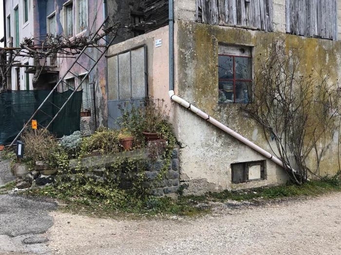 Casa con 6 locali in vendita in Via Sansugari, Brogliano